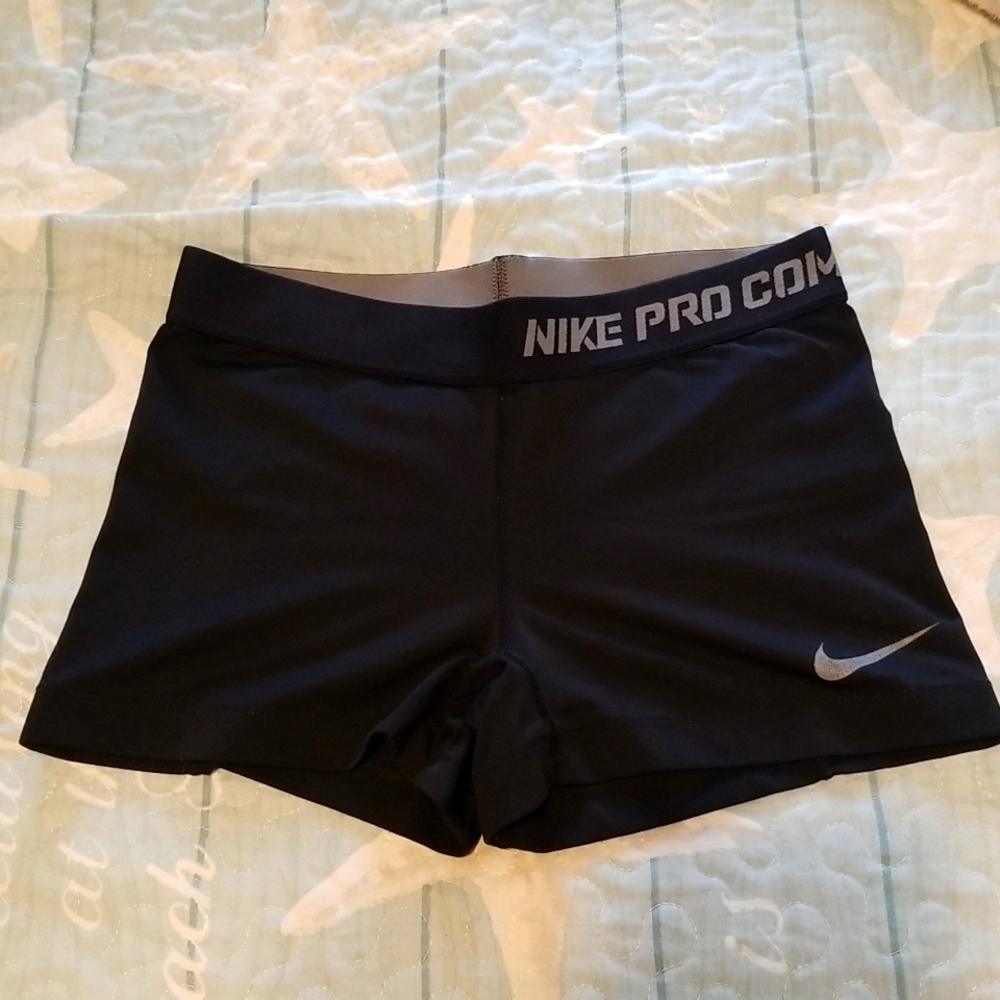 Nike Pro Combat